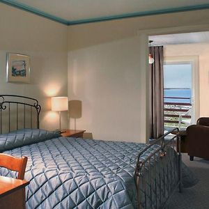 Queen Room Sea View balcony